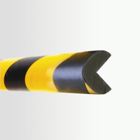 Traffic Calming / Speed Ramps Right Angle 30/30 (1m) Impact Protection Foam Black / Yellow Pitt40