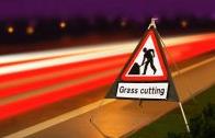 Roll Up Road Signs Road Works Ahead C/w Grass Cutting Supp 750mm Rol5